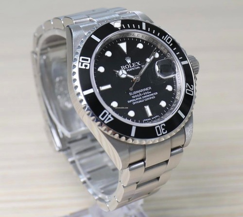 Rolex submariner 2010 - 2010, rehaut