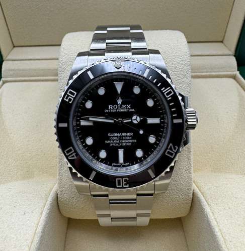Rolex submariner date - no,