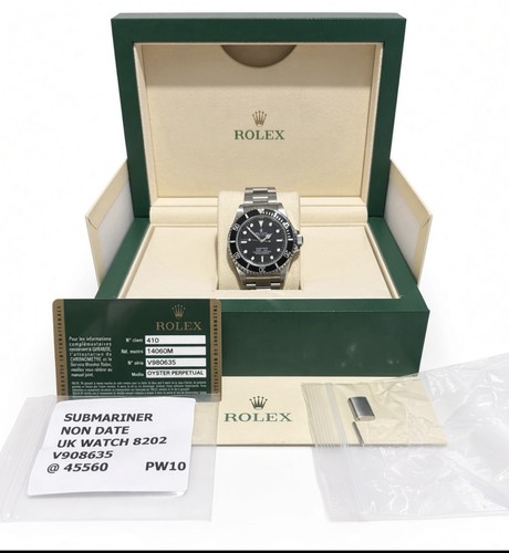 Rolex submariner 14060m - 14060m, no